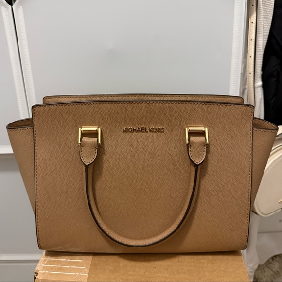 Michael Kors Handbags - Michael Kors Handbag